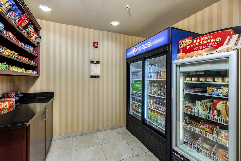 Food & Drinks 5, Cobblestone Inn & Suites - Vinton, Benton