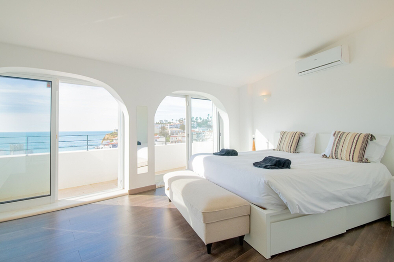 Room 3, 14 Travessa das Naus, Lagoa