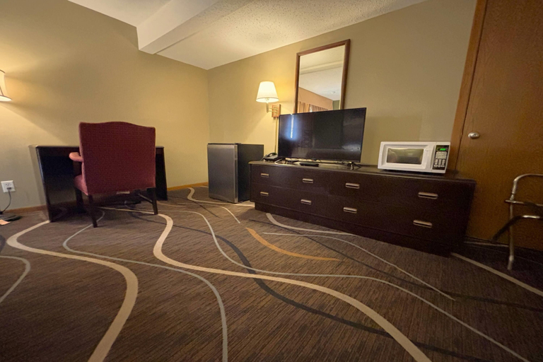 Others 5, Super 8 by Wyndham Normal Bloomington, McLean