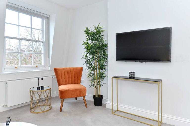Room 2, Cadogan Square Penthouse, London