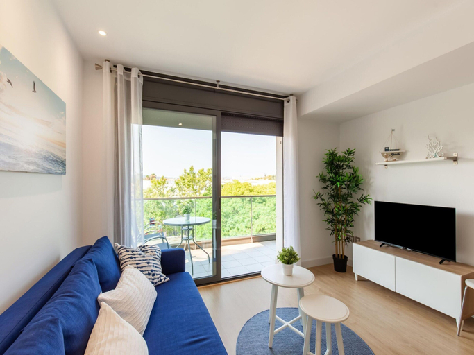 Living area, Apartment in Palamos Near the Beach, Girona