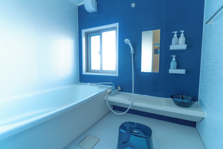 Bathroom 4, Nayana Hills Top Sky View, Yomitan