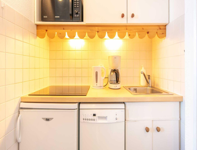 Private kitchen, Apartment for 4 Person in Risoul, Hautes-Alpes