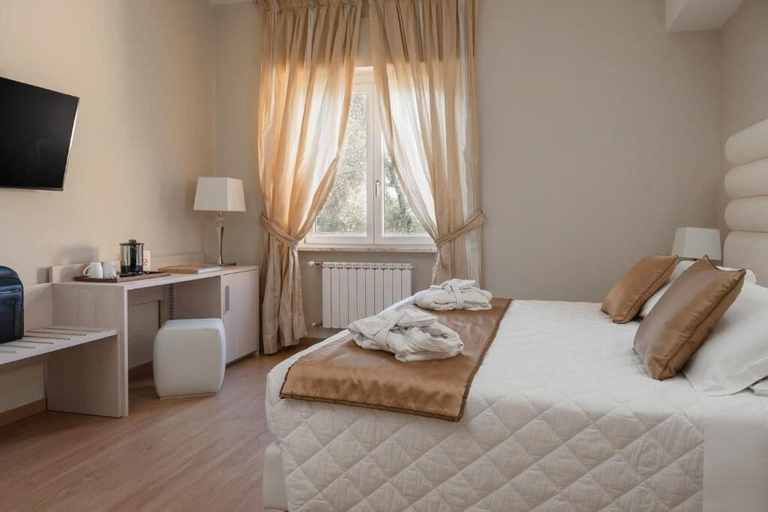 Bedroom 2, Europa Grand Hotel, La Spezia