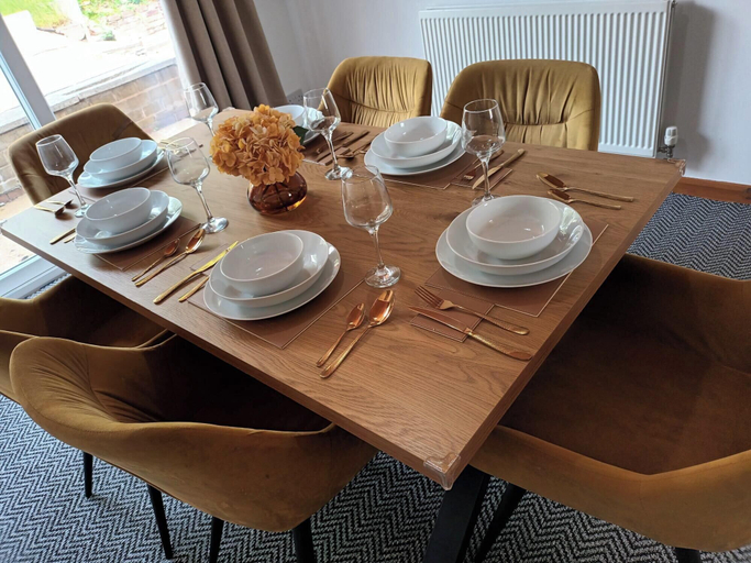 Dining 5, Spacious Birmingham House - 7 Guests -free Parking, Birmingham