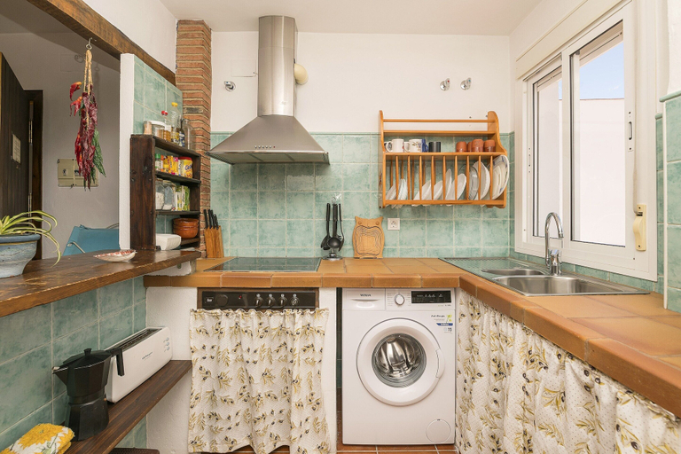 Private kitchen 2, Casa Paula - Apartment In Benamahoma, Cádiz