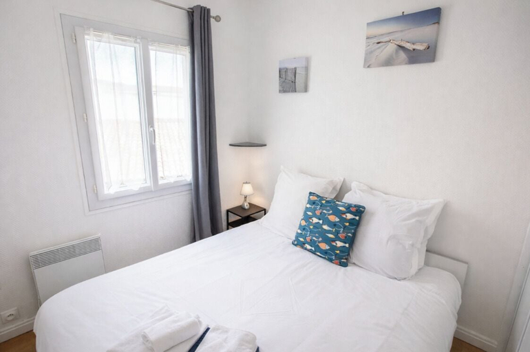 Bedroom 2, Le Clos des Sternes, Charente-Maritime