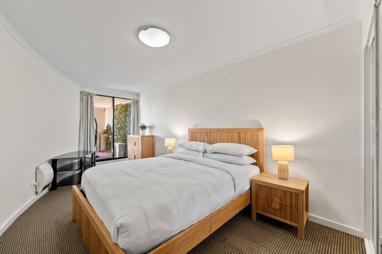 Room 3, Central Apartment With Underground Parking, Canberra