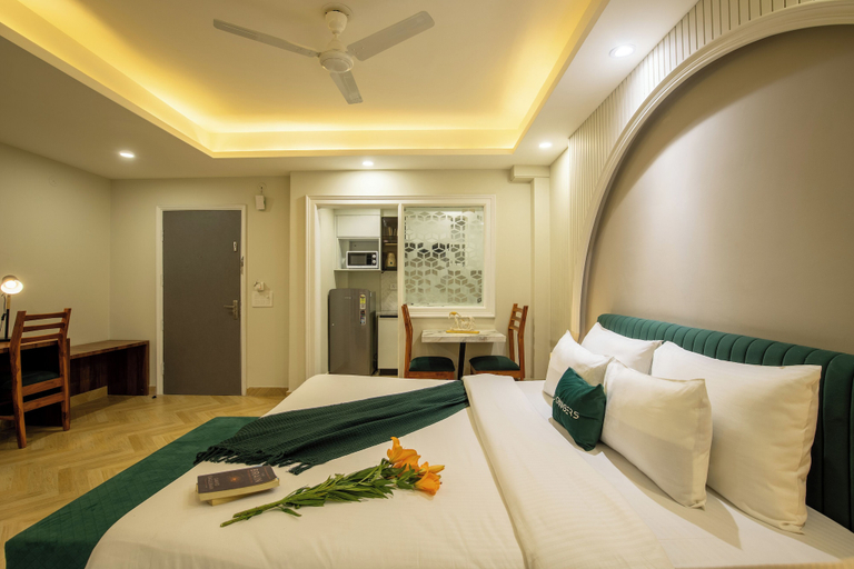 Room 5, Bedchambers Apart hotel Sec 39, Gurgaon