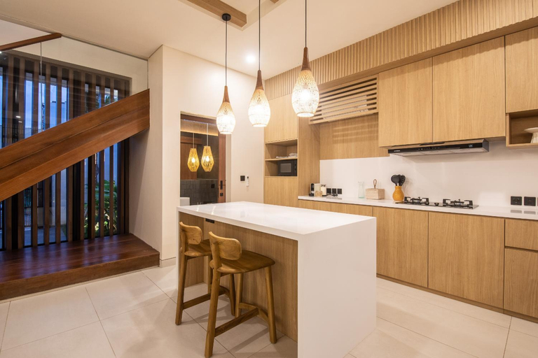 Others 4, Superb 3br villa Canggu, AC, 5 mins to beach, Badung