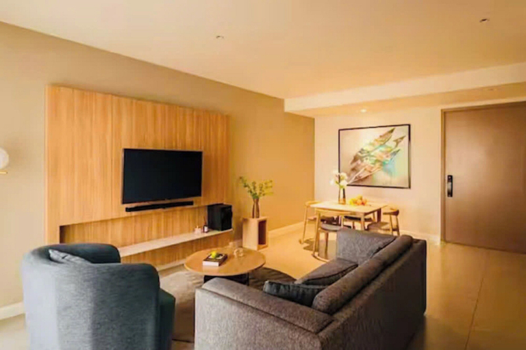 Room 1, Zenith Luxstay Everich Infinity Resident, District 5