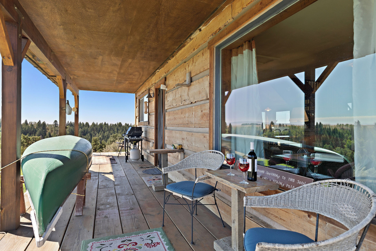 Interior 2, Lindas Perch, Fremont