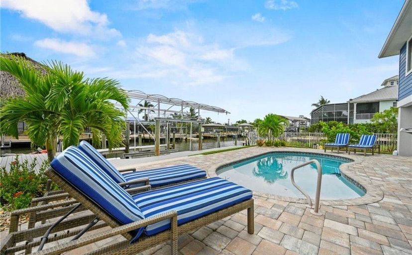 Room 3, Ibis Landing in Fort Myers Beach, Lee