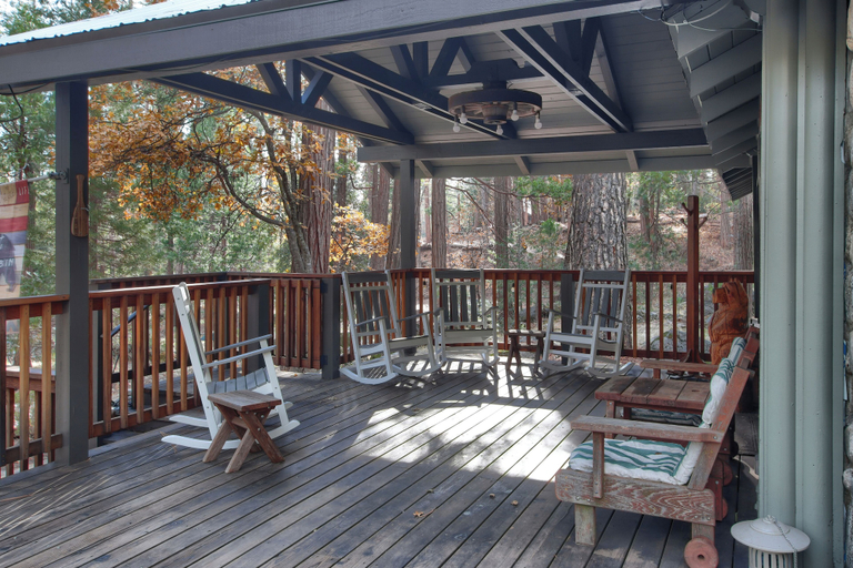Interior 3, The Little Creek Cabin, Mariposa