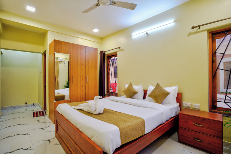 Room 2, Eyokar 4 BHK Villa Candolim, North Goa