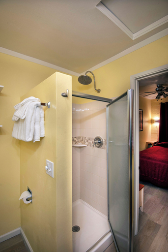 Interior 5, Sparrow's Nest, Mariposa
