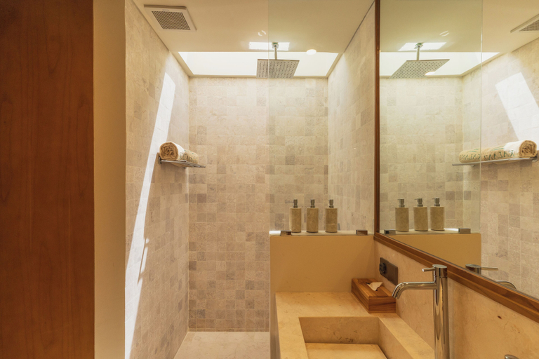 Bathroom 4, Villa Kalani Spirit by Alfred in Bali, Badung