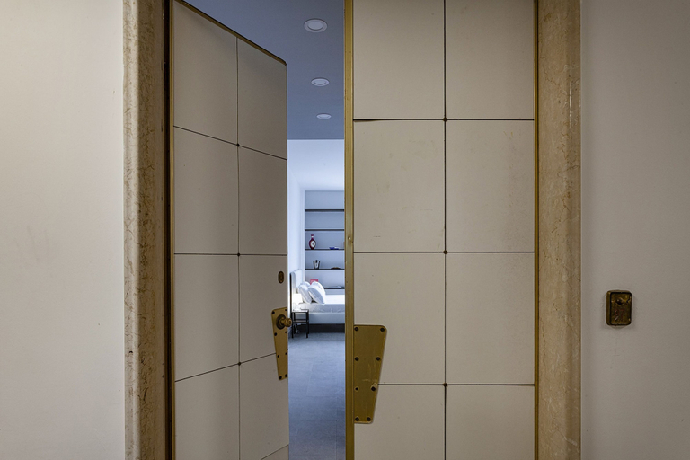Room 3, Chic Modern Lofts - B - BK, Genova