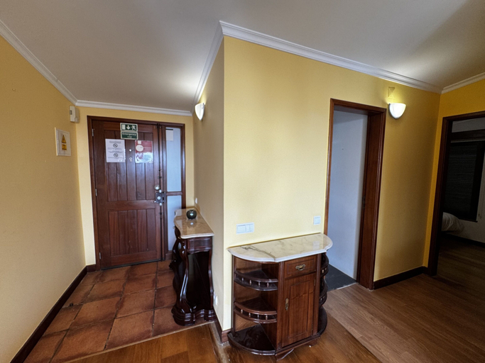Lobby 3, Machico View, Machico