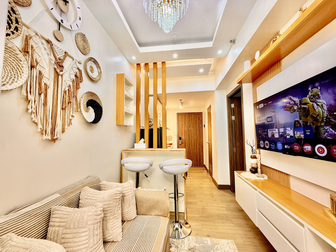 Living room 2, Cozy and Comfy Retreat with Balcony, Parañaque