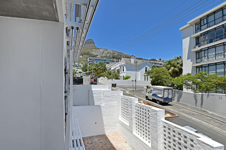 Room 4, Modern 2-bed Bantry Bay 100m to Beach Ocean Bliss, City of Cape Town