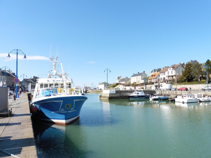 Others 4, Holiday Home in Arromanches by Sandy Beach, Calvados
