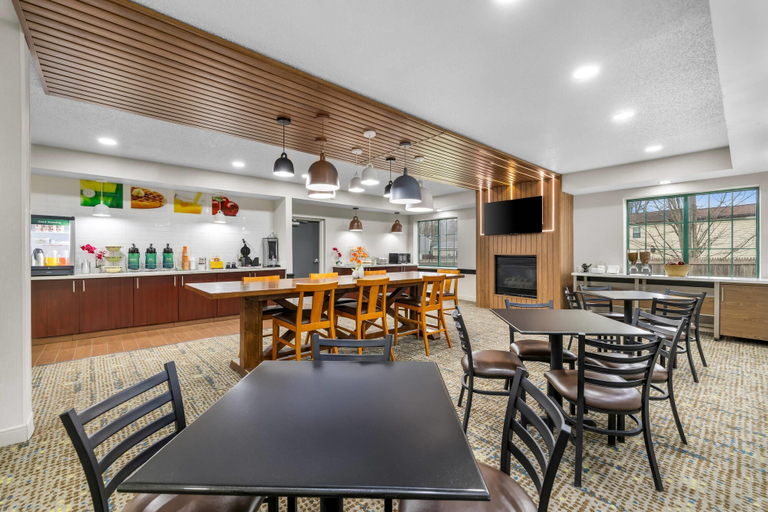 Food & Drinks 5, Quality Inn Brewerton - Syracuse Oneida Lake Area, Onondaga