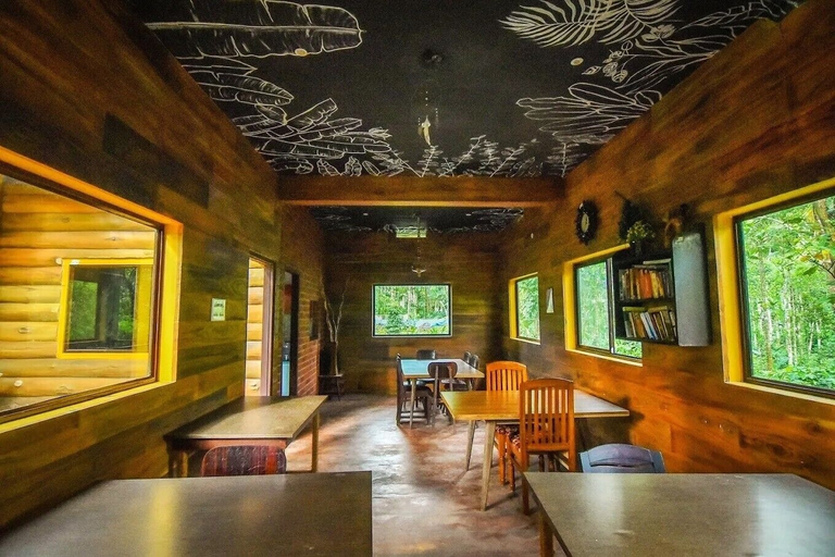 Dining, Monsoon Retreats by DAAN, Idukki