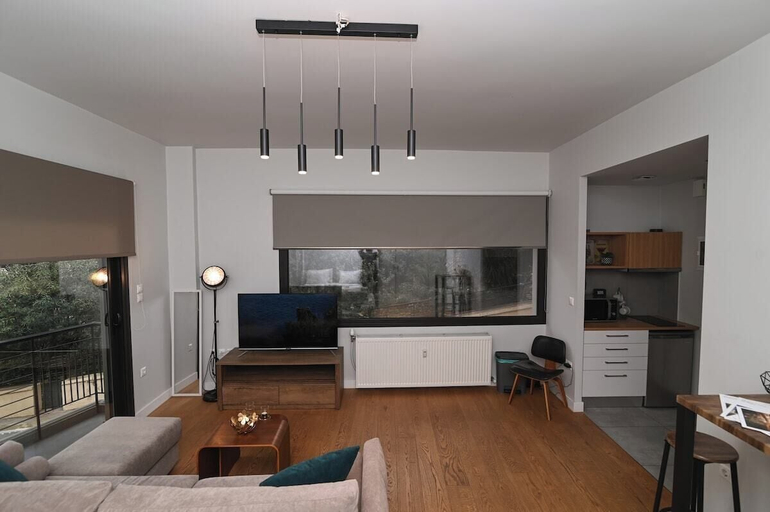 Room 2, Nueva Upscale by Neuvel, Attica