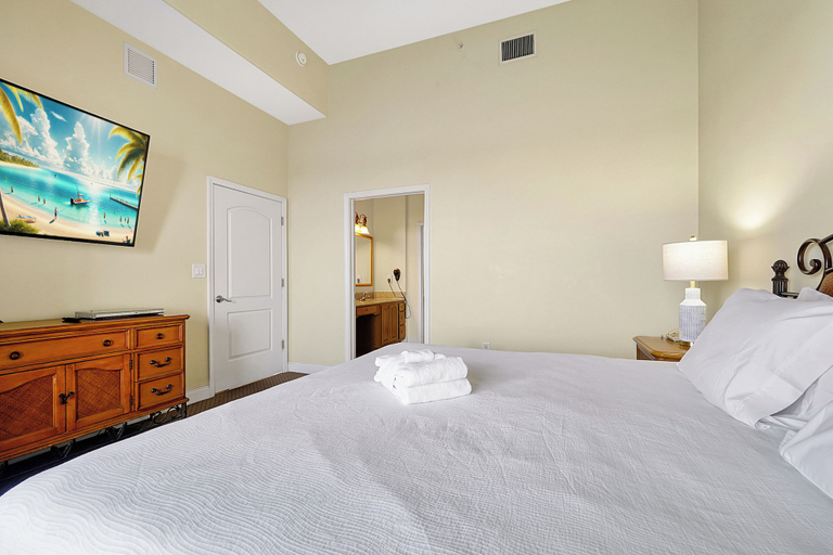 Interior 4, 13415 Blue Herron Beach DR, Orange
