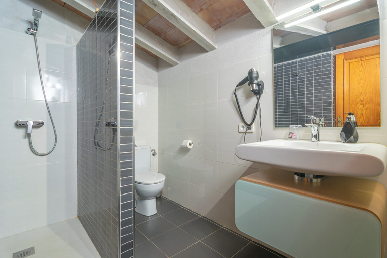 Bathroom 3, Es Desaigua - Villa With Private Pool In Llubi, Baleares