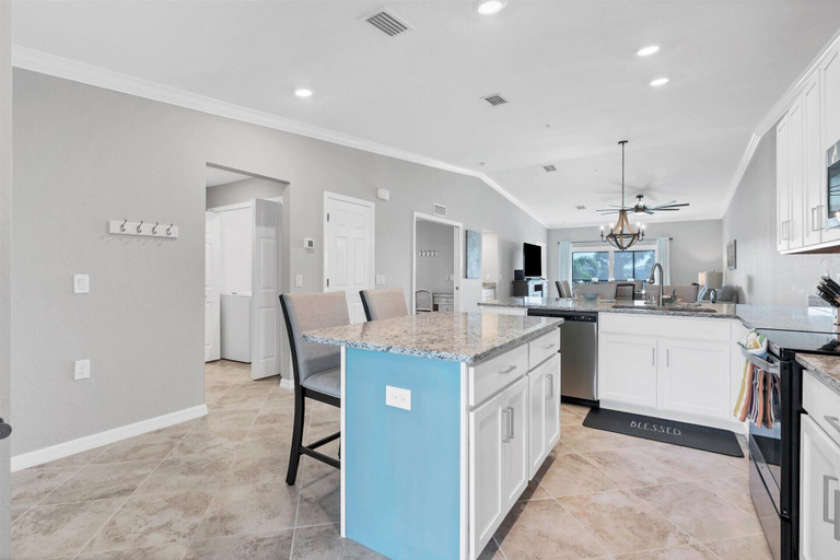 Interior 5, Hlb14060-322, Charlotte