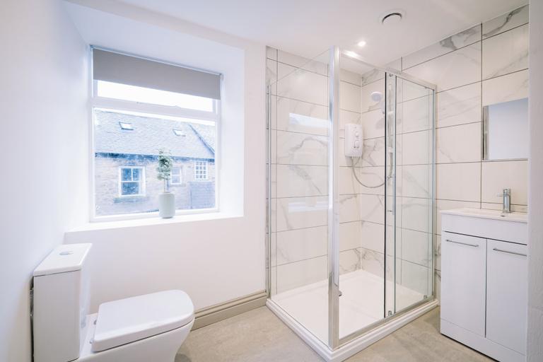 Bathroom 4, Sun St Apartment 5, Lancashire
