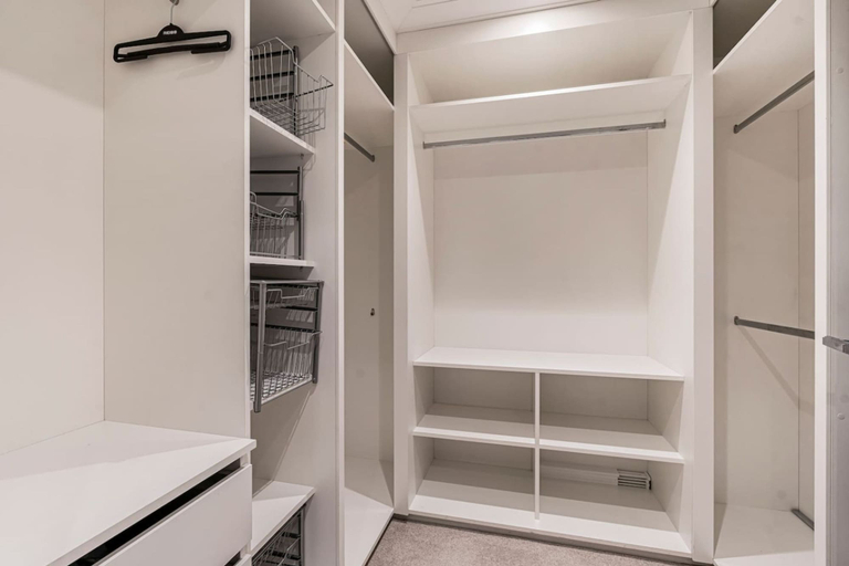 Others 3, Luxury Mayfair Flat on Park Lane Hyde Park Views, London