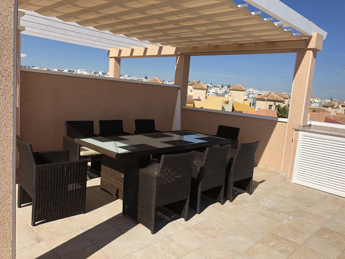 Exterior 2, Beachside Apartment With Sauna, Alicante