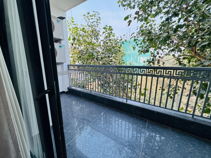 Others 5, Akshay Premium Suites, Gurgaon