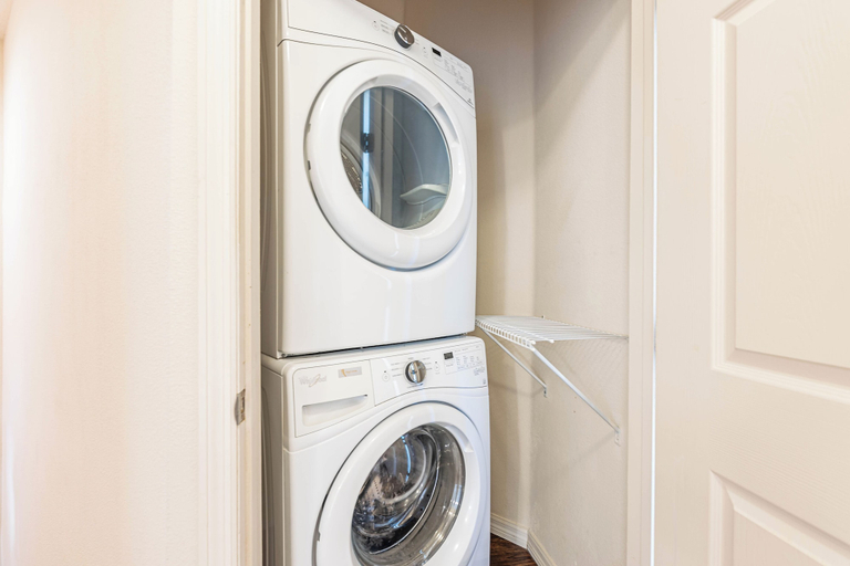 Interior 1, Tvpm-3230wa, Osceola