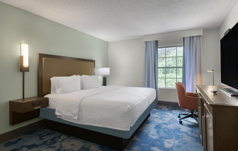 Bedroom 3, Hampton Inn Helen, White