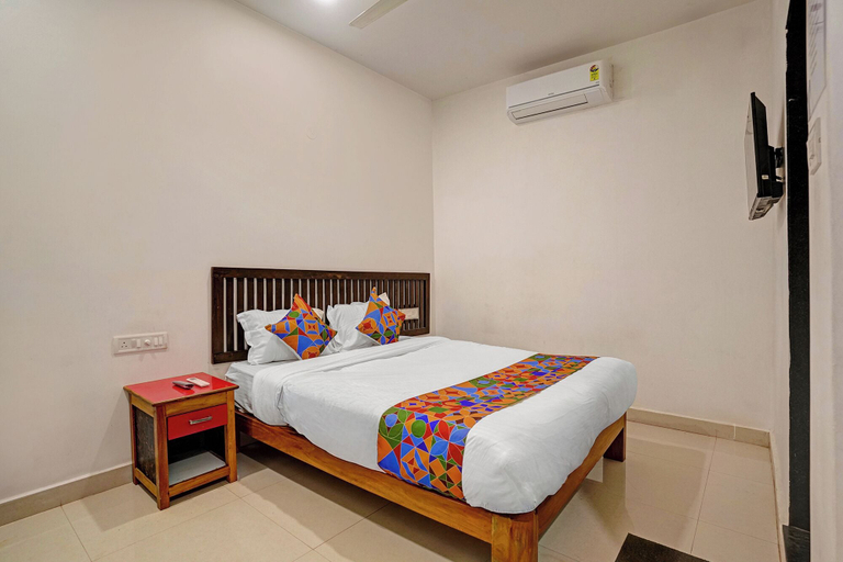 Room 4, Fabhotel Ravai Beach - 500m From Calangute Beach, North Goa