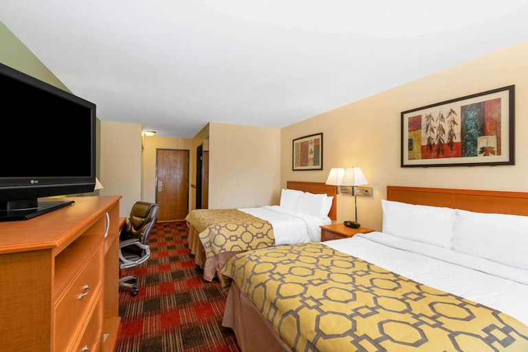 Bedroom 3, Baymont by Wyndham Spearfish, Lawrence