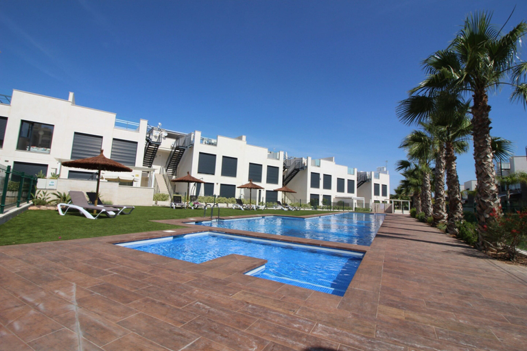 Pool 5, 3-bedroom Flat in Alicante, Alicante