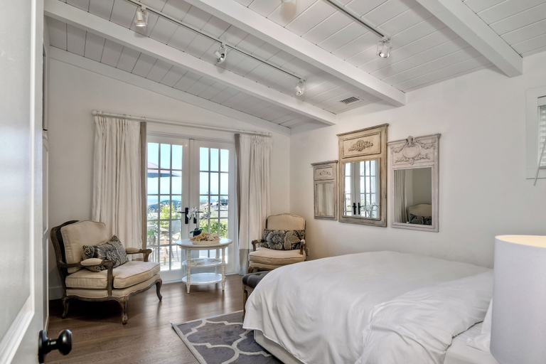 Interior 4, 3690 Carlsbad Boulevard - Entire Home, San Diego