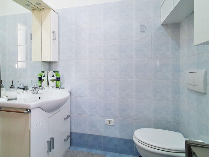 Bathroom 4, Apartment near Lago Maggiore and Lugano, Varese