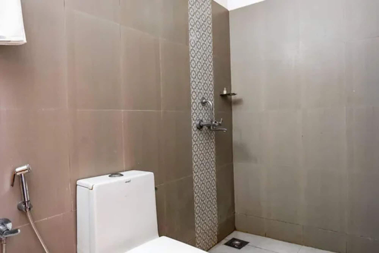 Bathroom, FabHotel Palm Inn Resort, North Goa