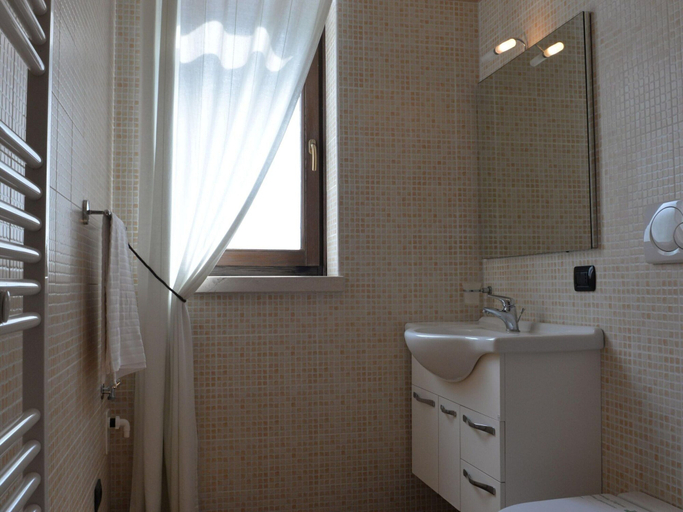 Others 3, Villa in Casalini With Pool & Olive Garden, Brindisi