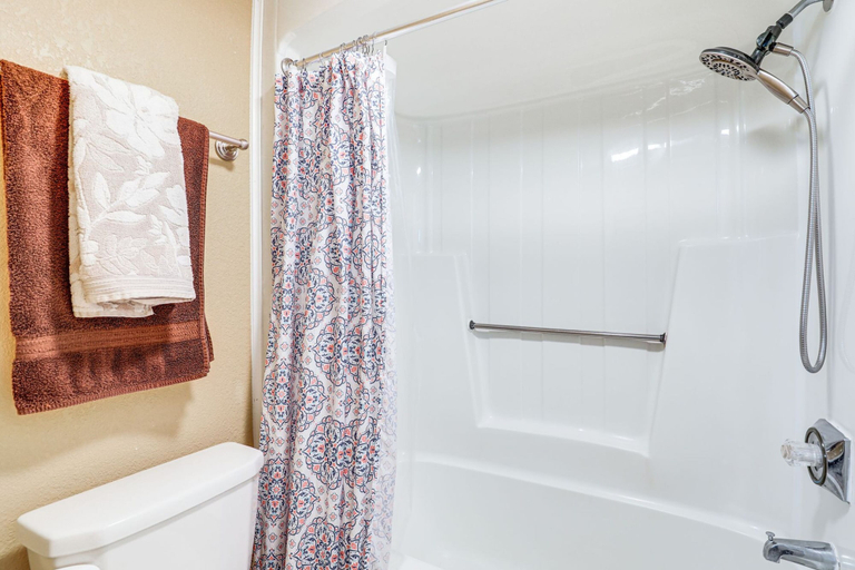 Bathroom 4, The Caravelle Resort by Hosteeva, Horry