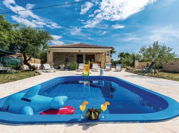 Pool 3, Holiday House Luka, Stankovci