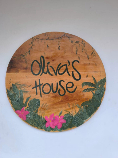 Exterior detail, Oliva's House, Jardín