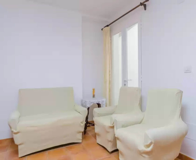 Others 4, - House In, Baleares