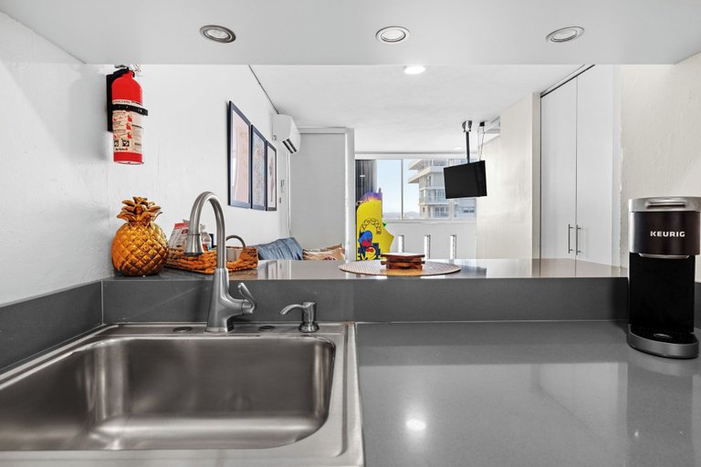 Interior 3, Condado del Mar by Otium